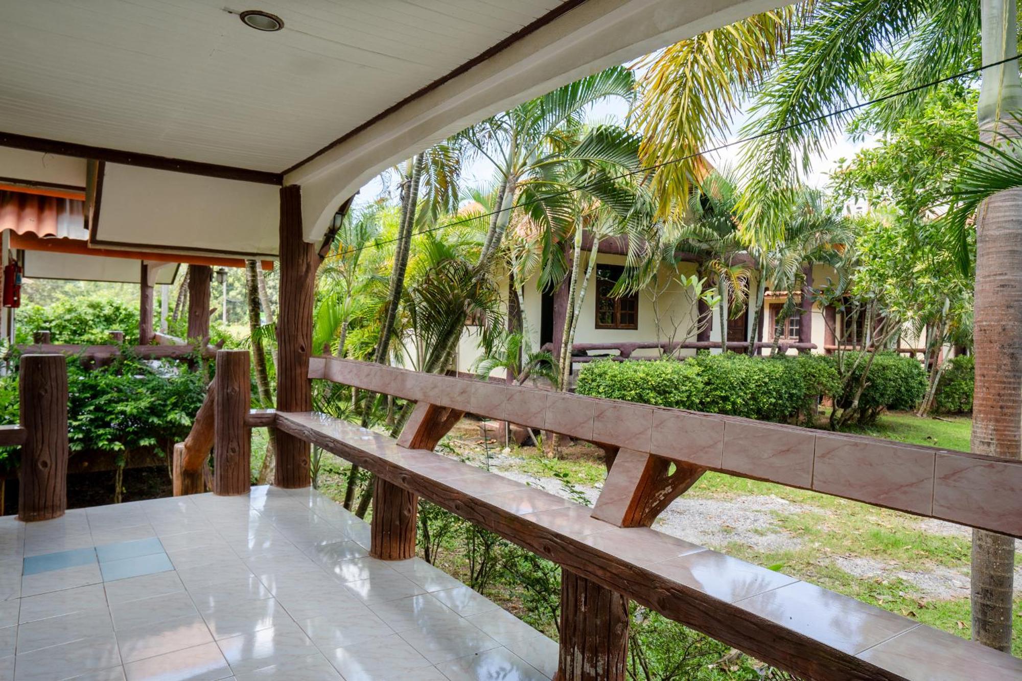 Lanta School Beach Resort Ko Lanta Exteriér fotografie